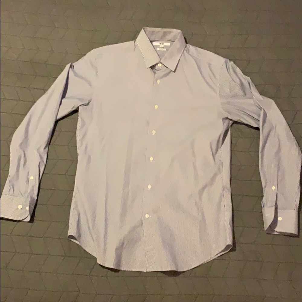 Uniqlo button down blue and white